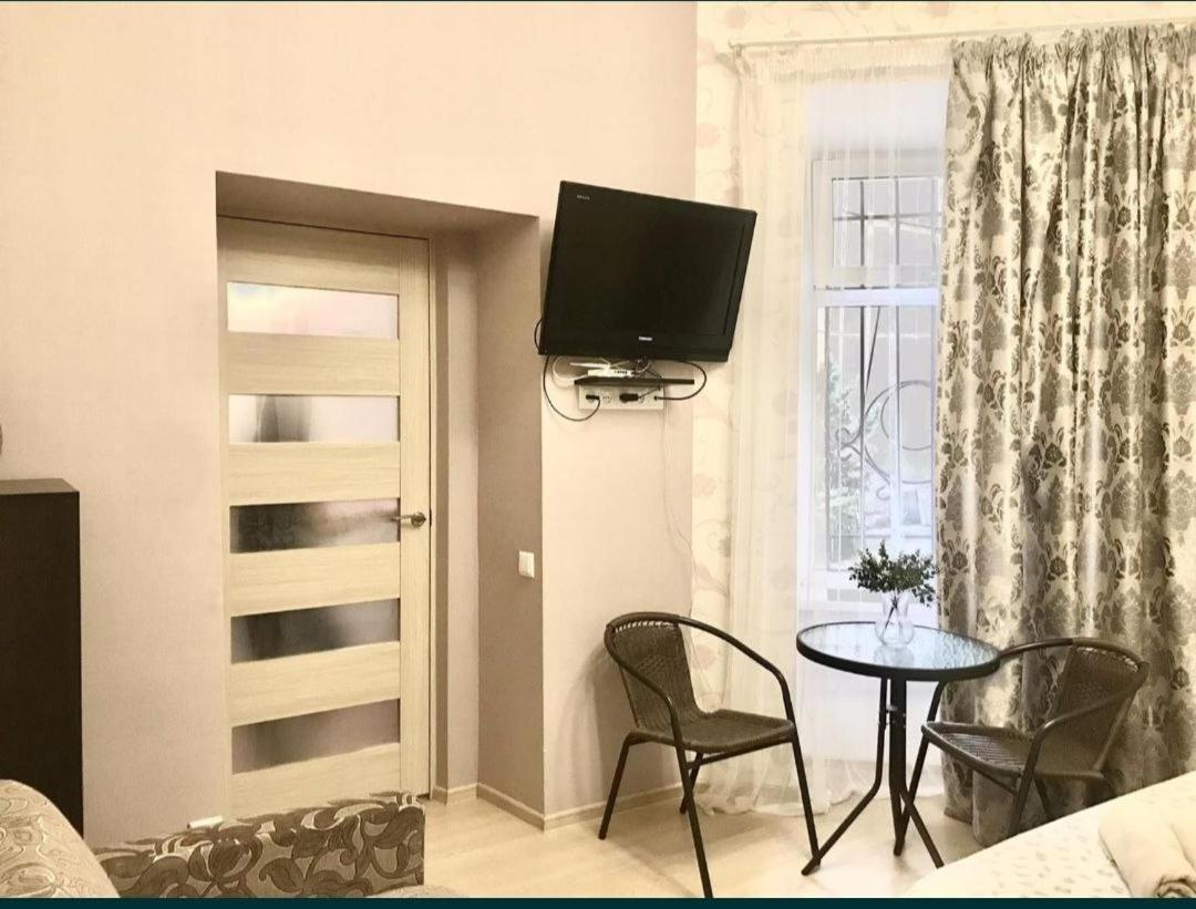 з тихим двориком * Lviv