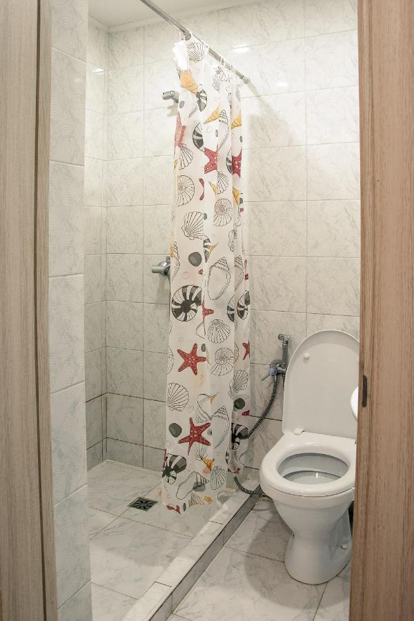 з тихим двориком Apartment *
